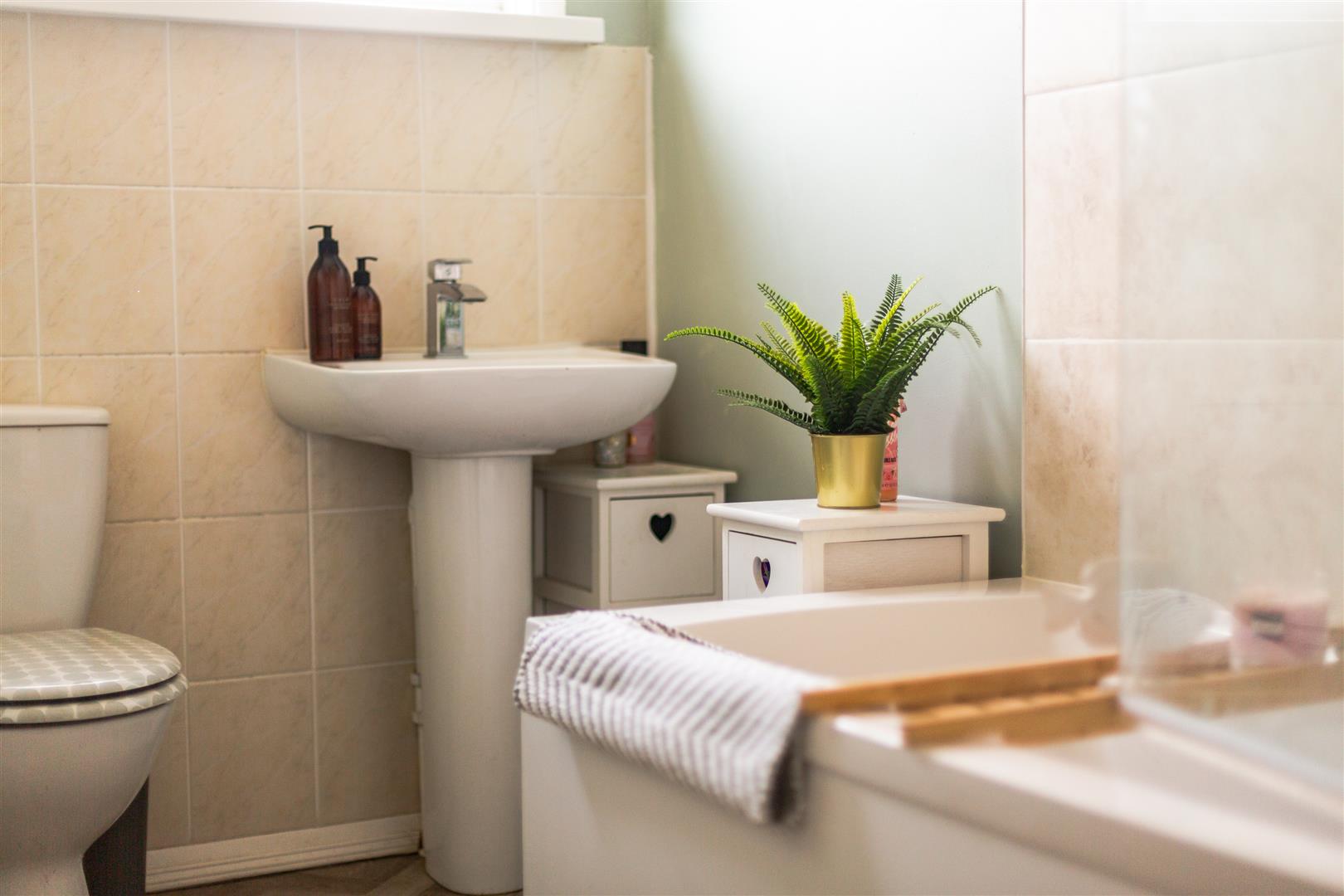 Parklands View, Sketty, Swansea, SA2 8LT